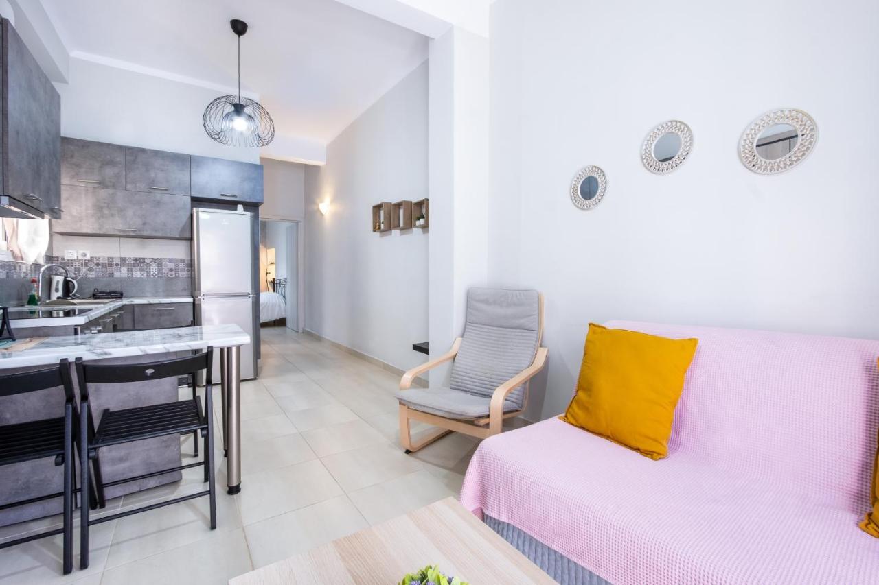 Urban Lifestyle Apartment In Piraeus Exterior photo