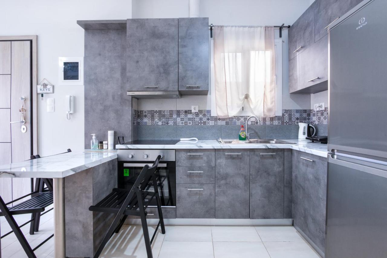 Urban Lifestyle Apartment In Piraeus Exterior photo