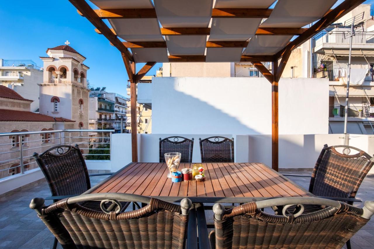 Urban Lifestyle Apartment In Piraeus Exterior photo
